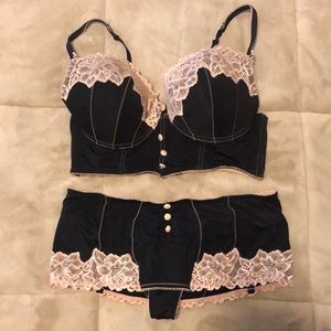 Kim kardashian collection intimates